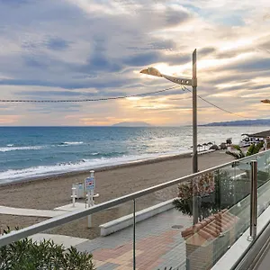 Apartamento Laguna Mit Freiem Meerblick, Torrox